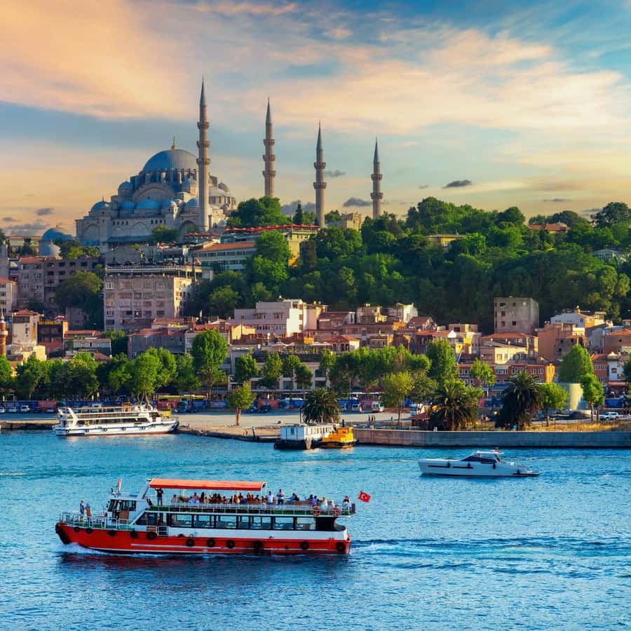 Istanbul: Deep and Absorbing Journeys