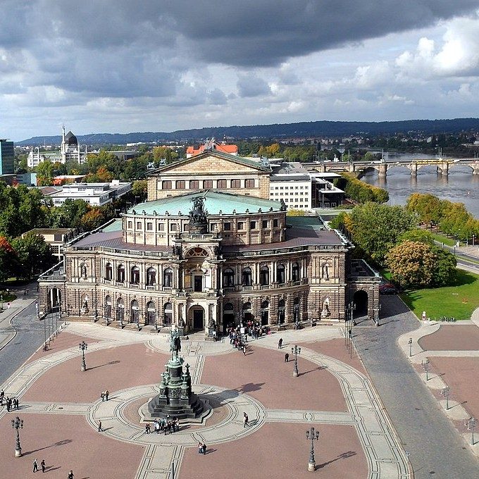 Dresden: Stories in Stone