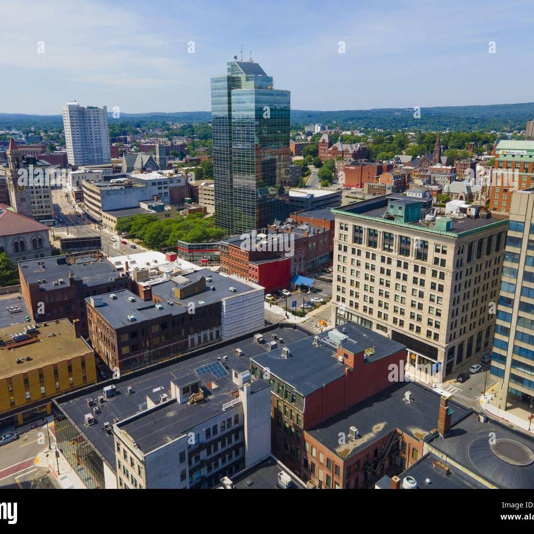 Worcester: Story-Driven City Guide