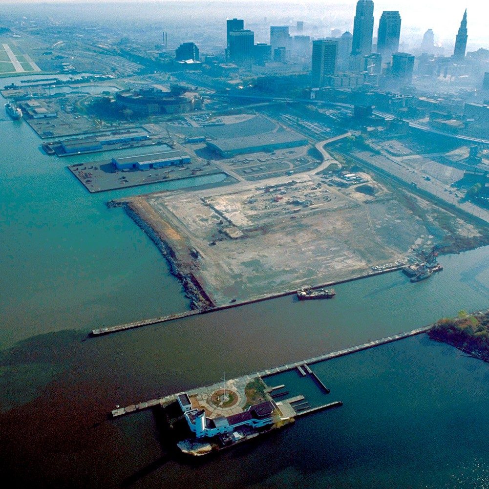 Cleveland: Chronicles of the Heartland