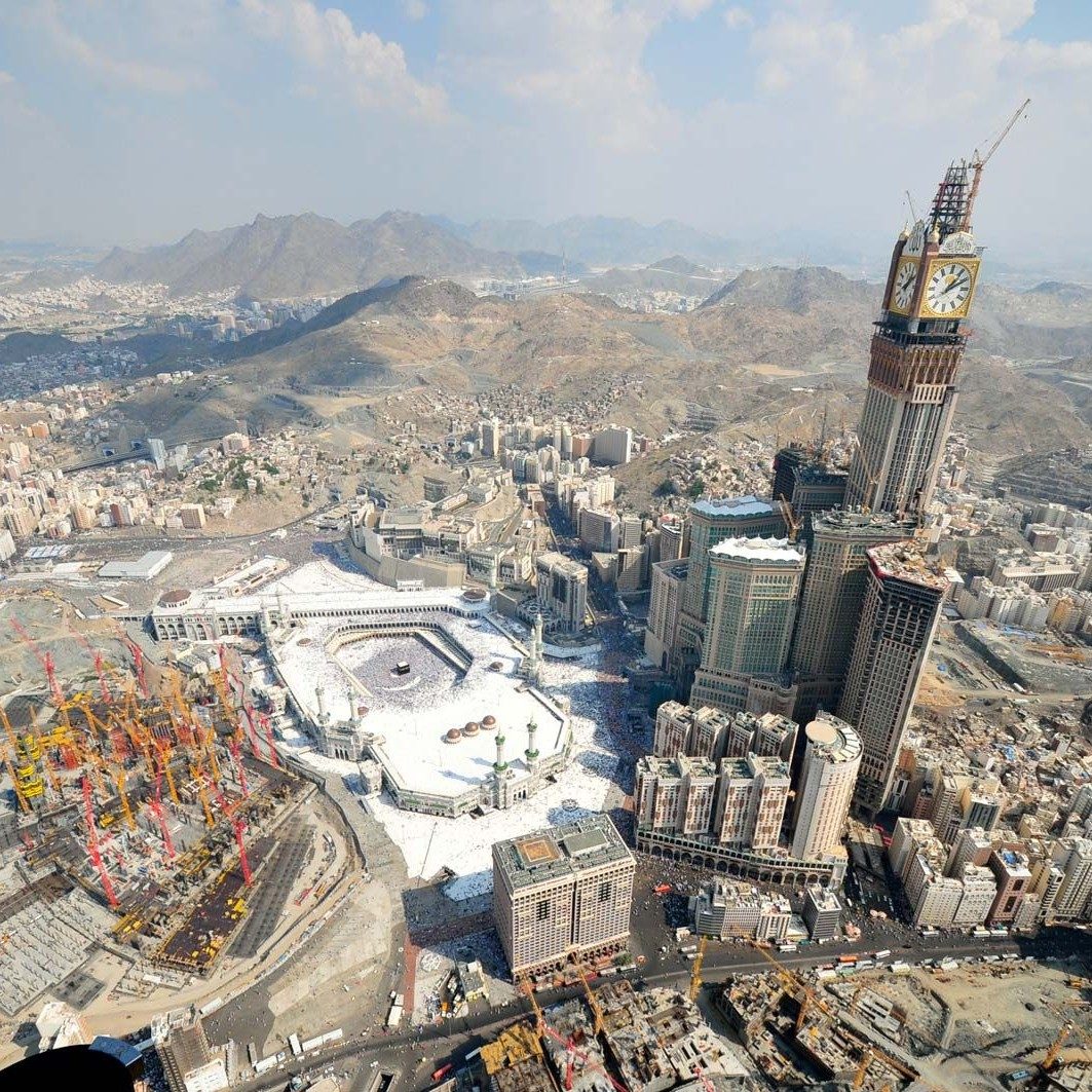 Echoes of Mecca: A Journey Through Time