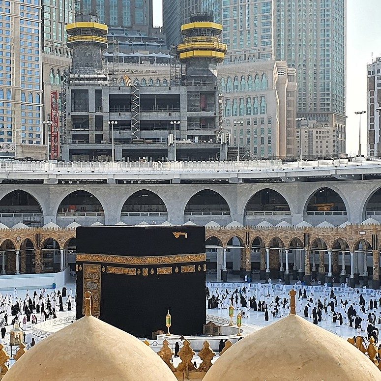Echoes of Mecca: A Journey Through Time