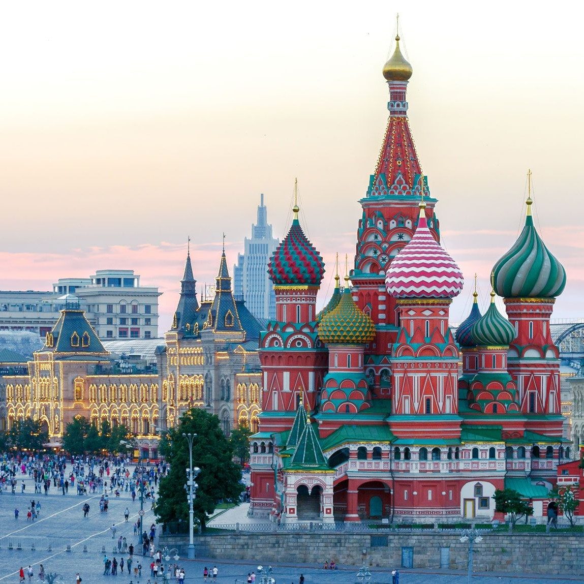 Moscow: An Immersive Guide